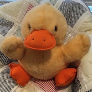 Like New! Cute Stuffed Yellow Duck